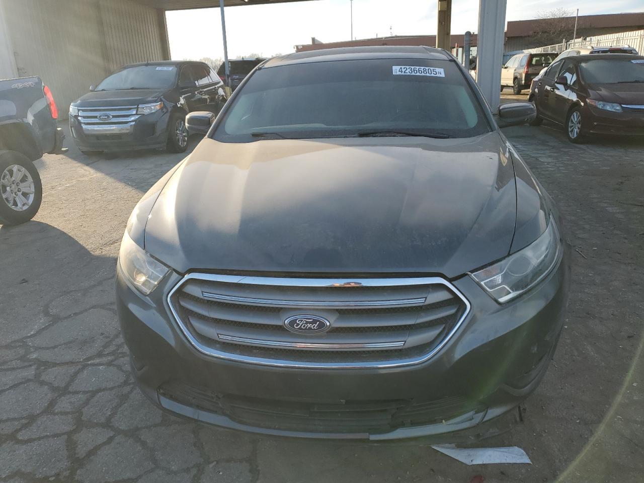 2016 Ford Taurus Sel - Image 5
