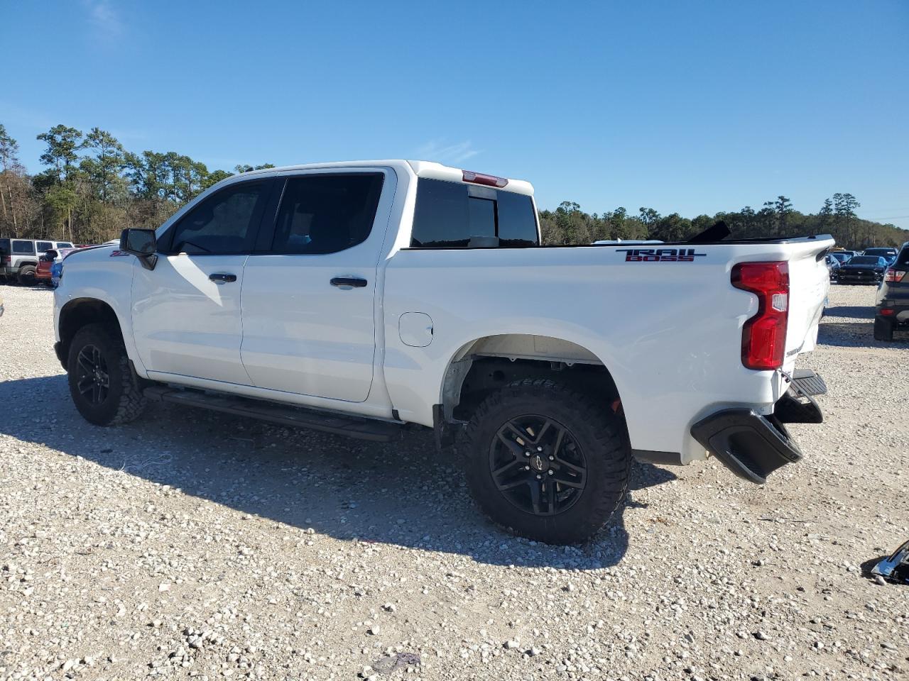 2020 Chevrolet Silverado K1500 Lt Trail Boss - Image 2