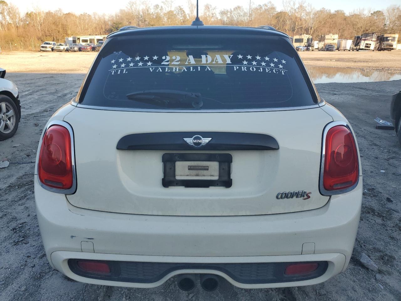 2017 Mini Cooper S - Image 6