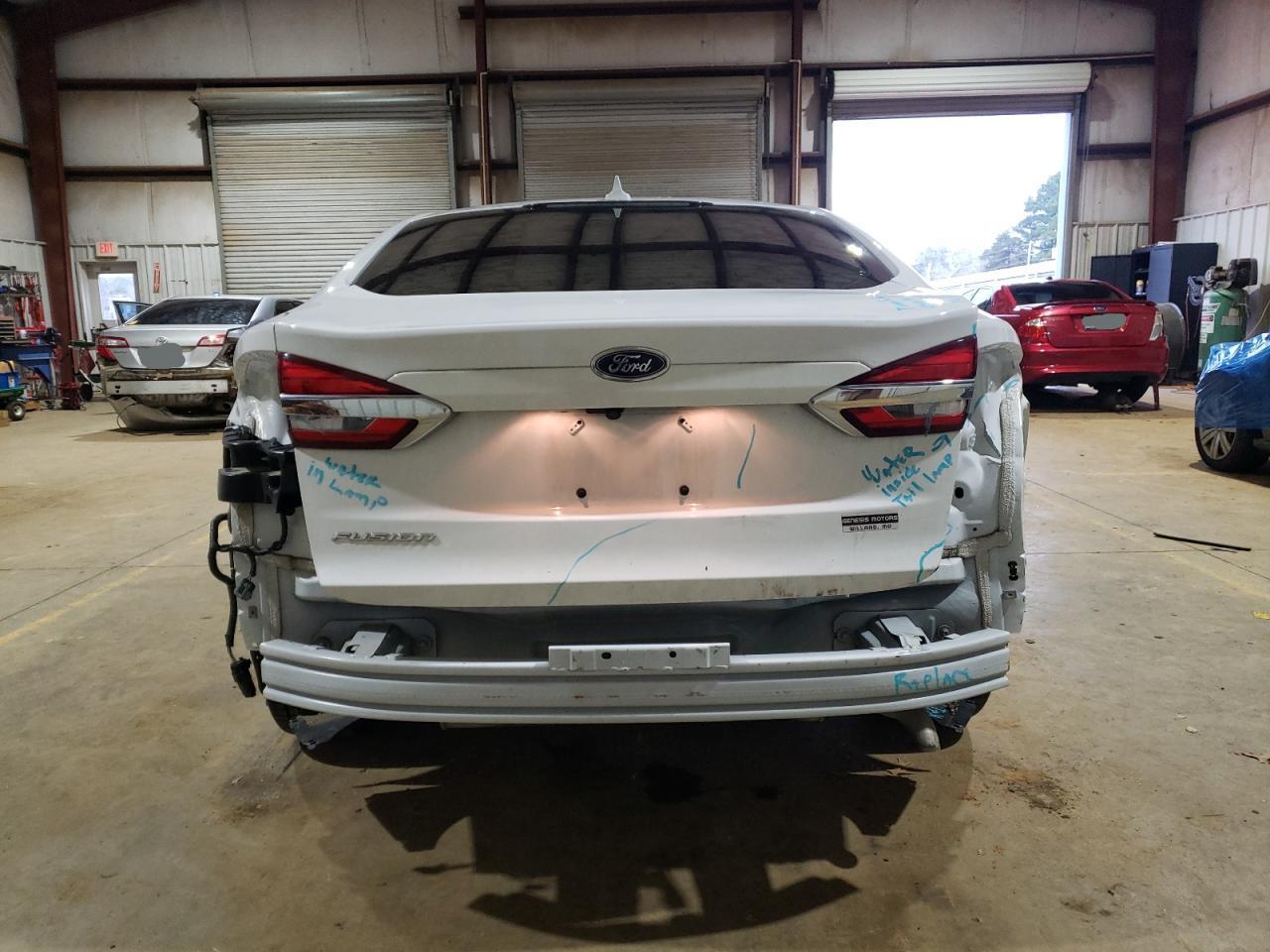 2020 Ford Fusion S - Фото 6