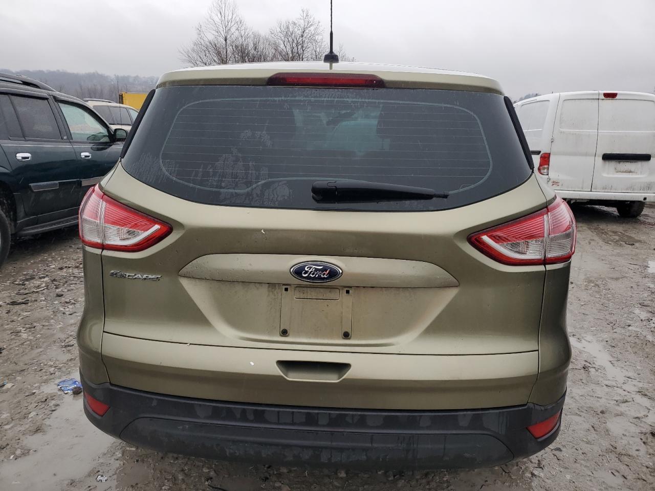 2013 Ford Escape S - Фото 6