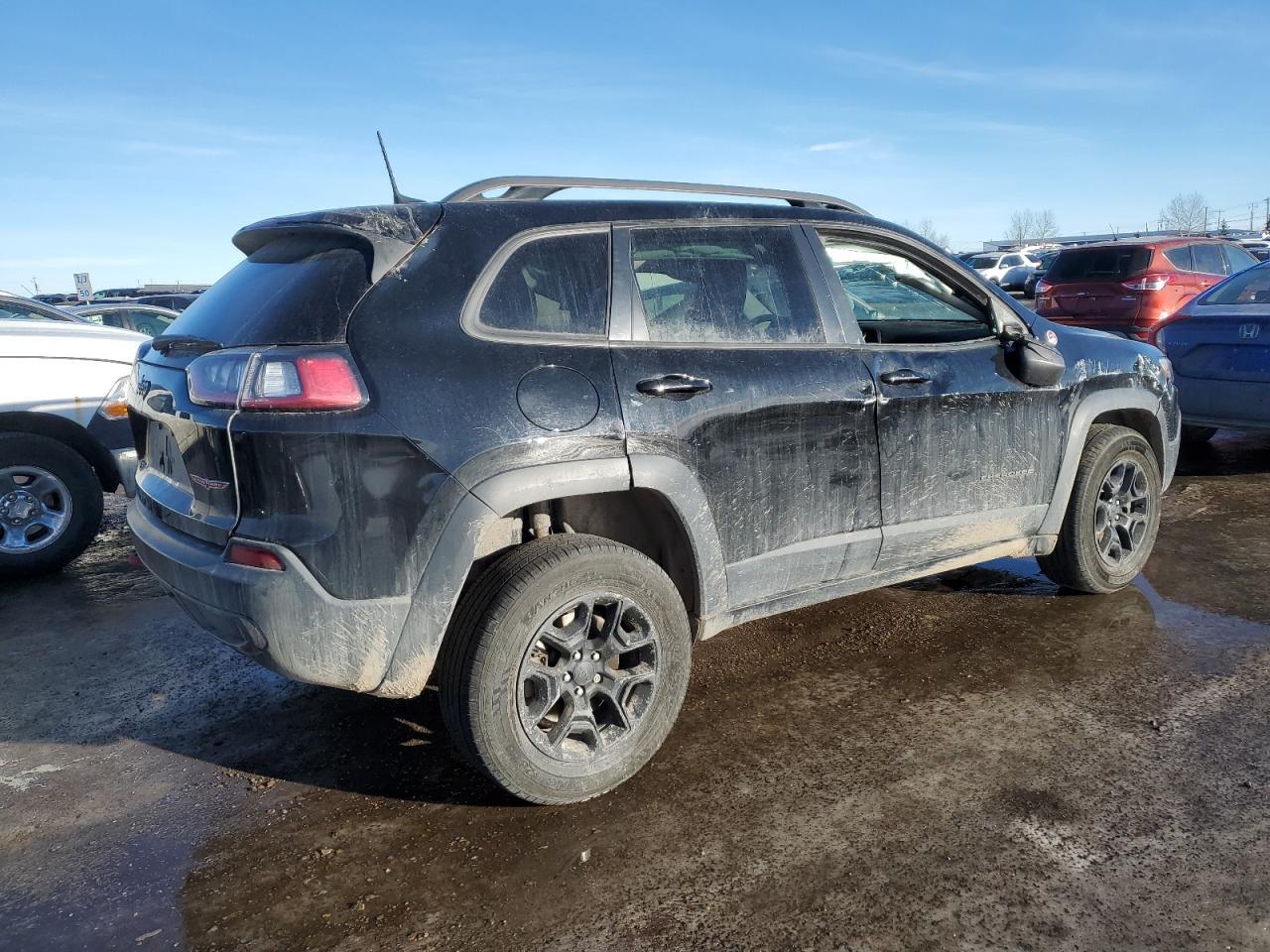 2019 Jeep Cherokee Trailhawk - Image 3