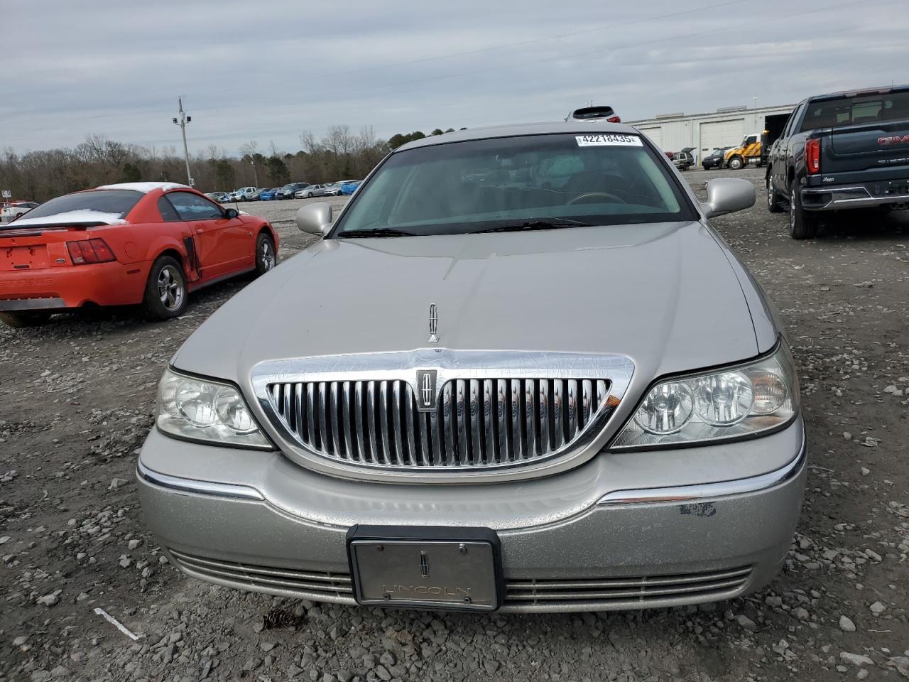 2006 Lincoln Town Car Signature Limited - Фото 5
