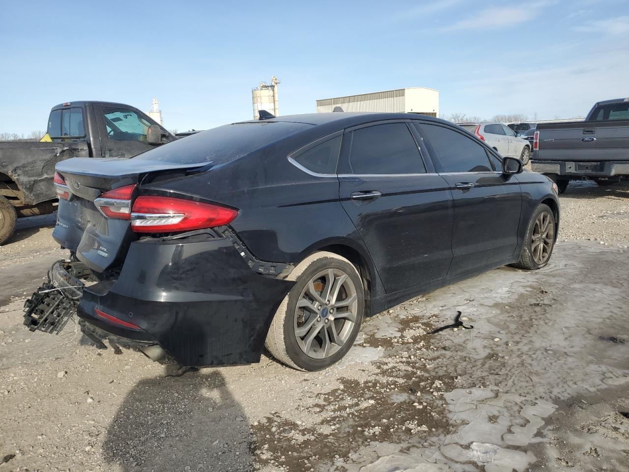 2020 Ford Fusion Sel - Фото 3