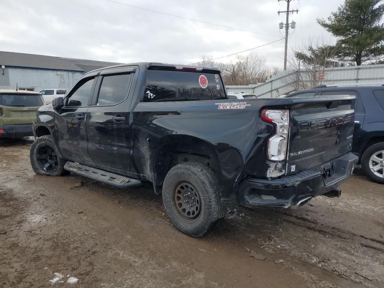 2020 Chevrolet Silverado K1500 Trail Boss Custom - Image 2