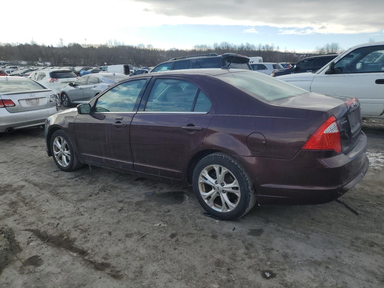 2012 Ford Fusion Se - Фото 2