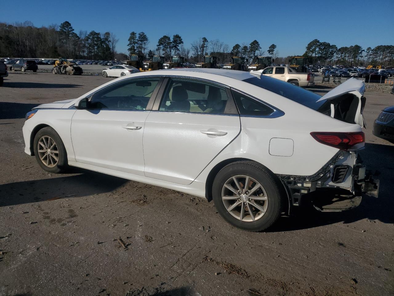 2019 Hyundai Sonata Se - Фото 2