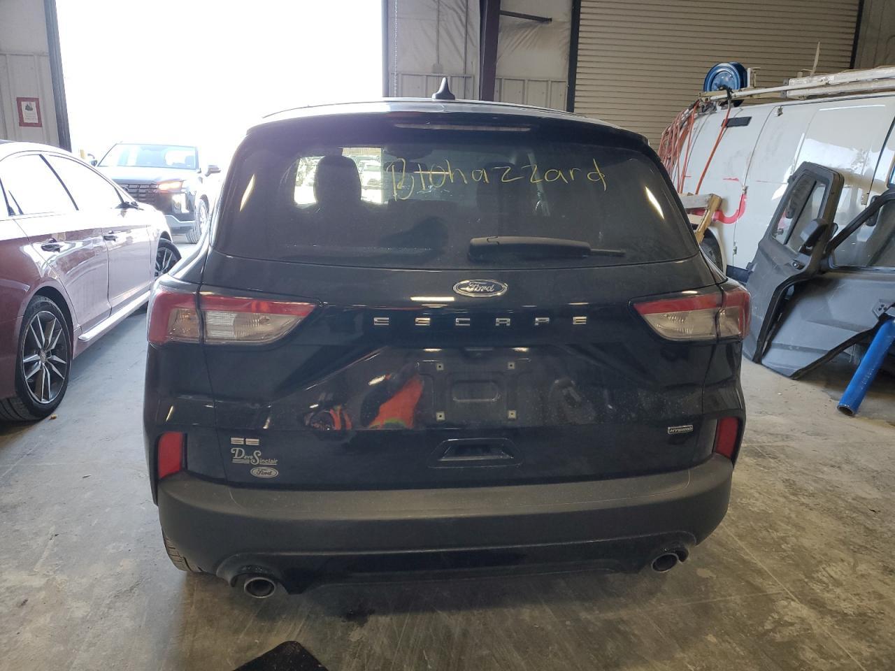 2022 Ford Escape Se - Image 6