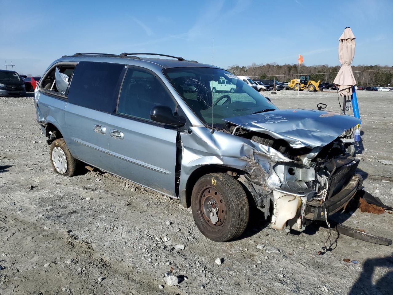 2003 Chrysler Town & Country - Фото 4