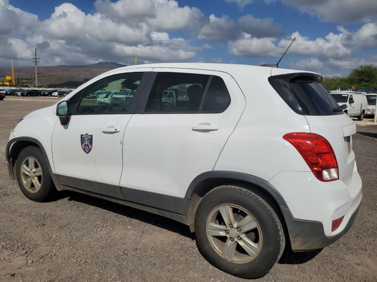 2020 Chevrolet Trax Ls - Image 2