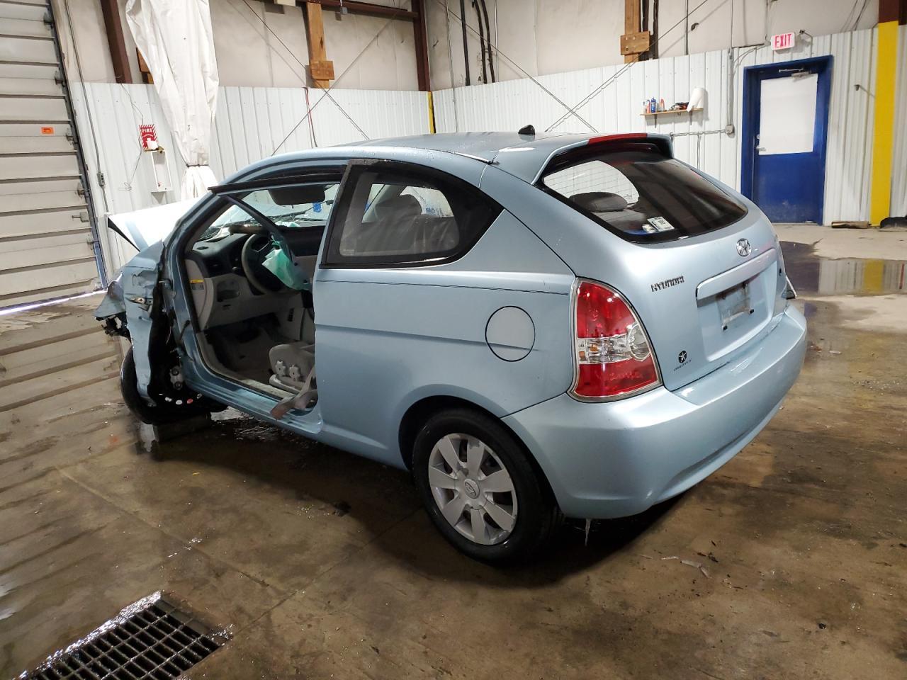 2007 Hyundai Accent Gs - Image 2