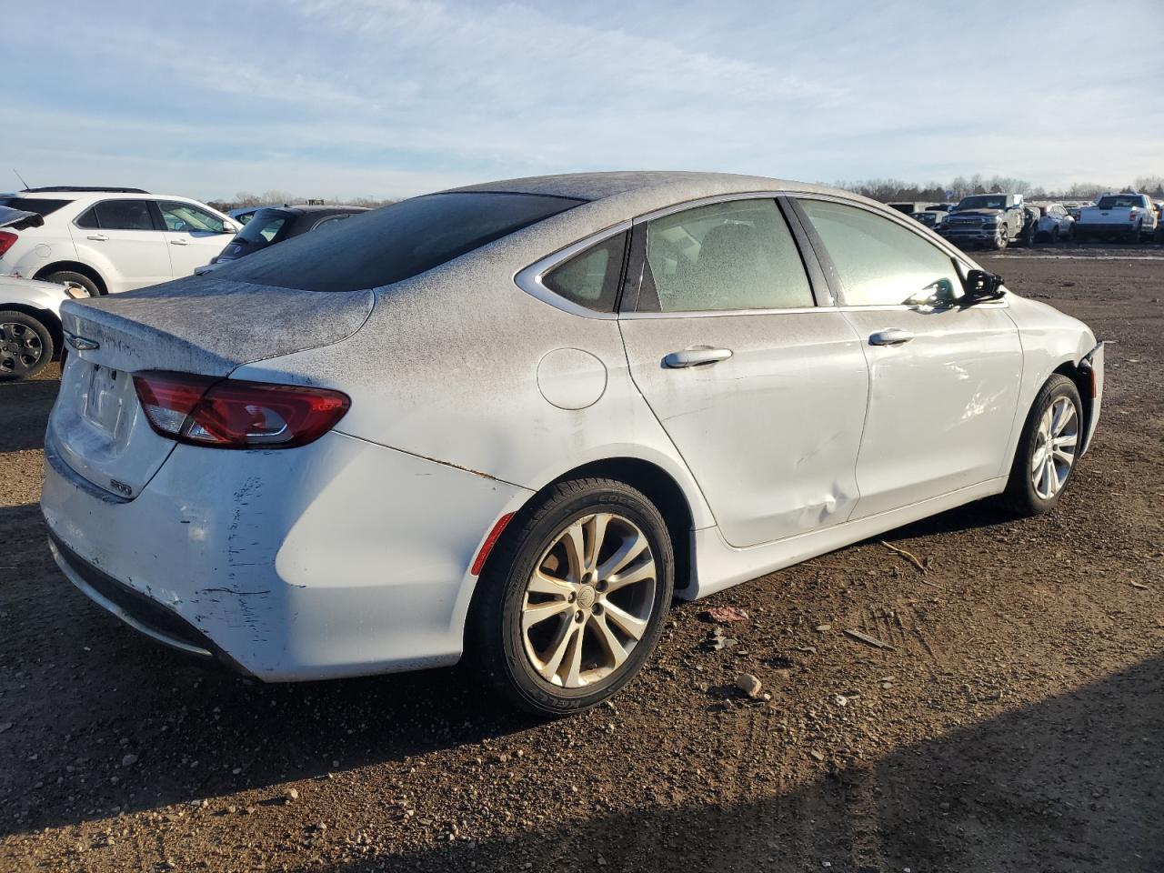 2015 Chrysler 200 Limited - Фото 3