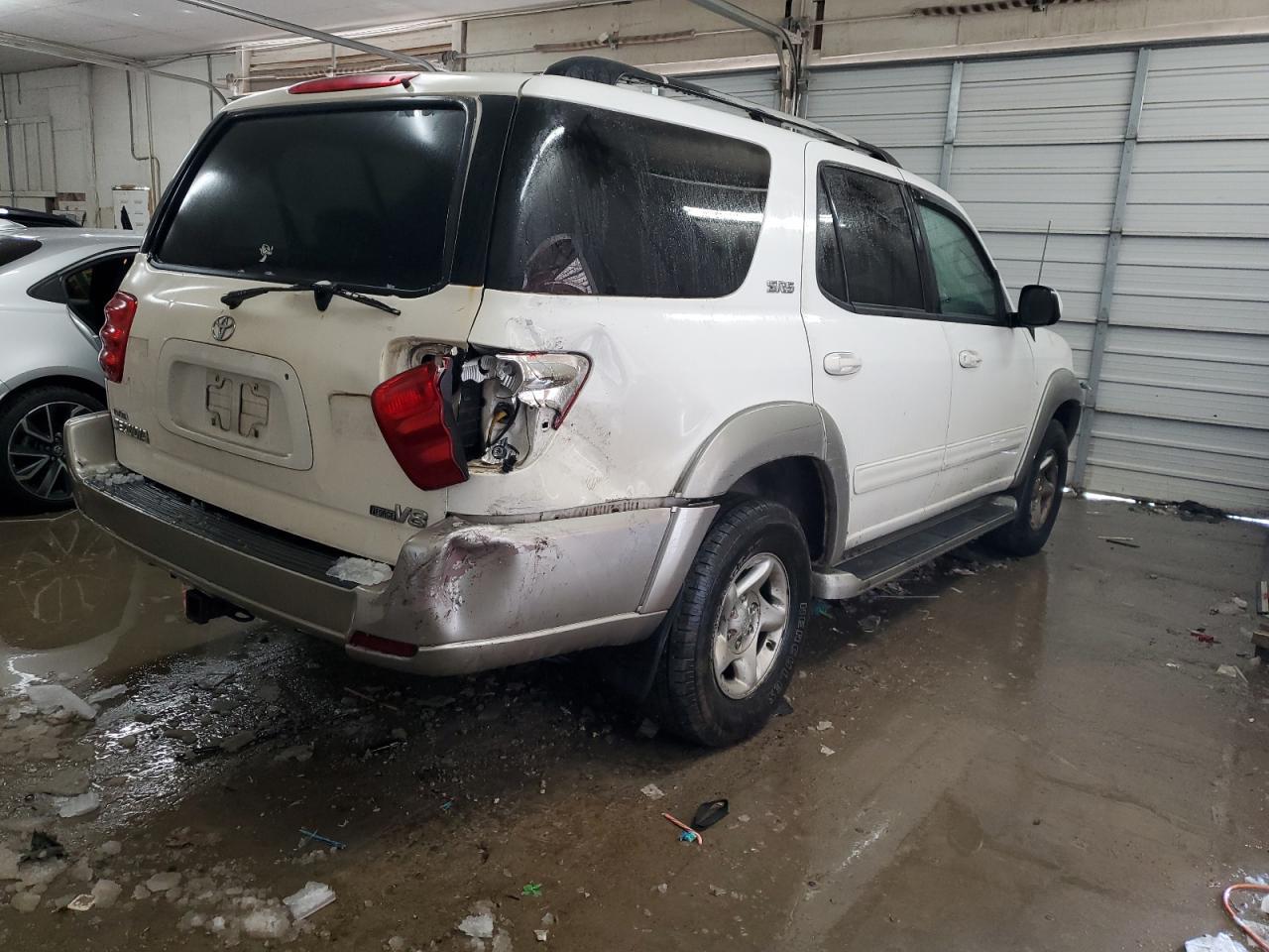 2001 Toyota Sequoia Sr5 - Фото 3