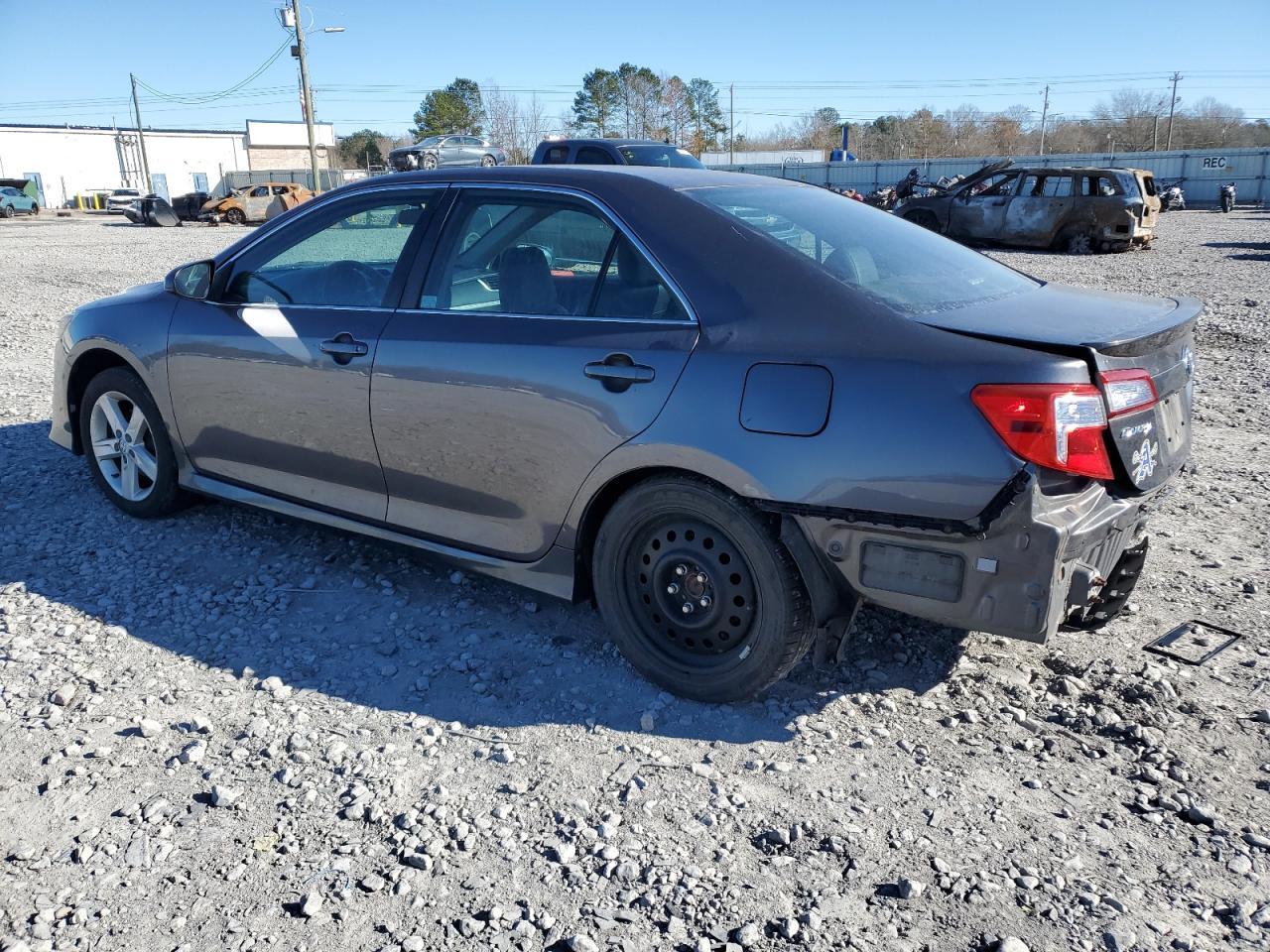 2014 Toyota Camry L - Image 2