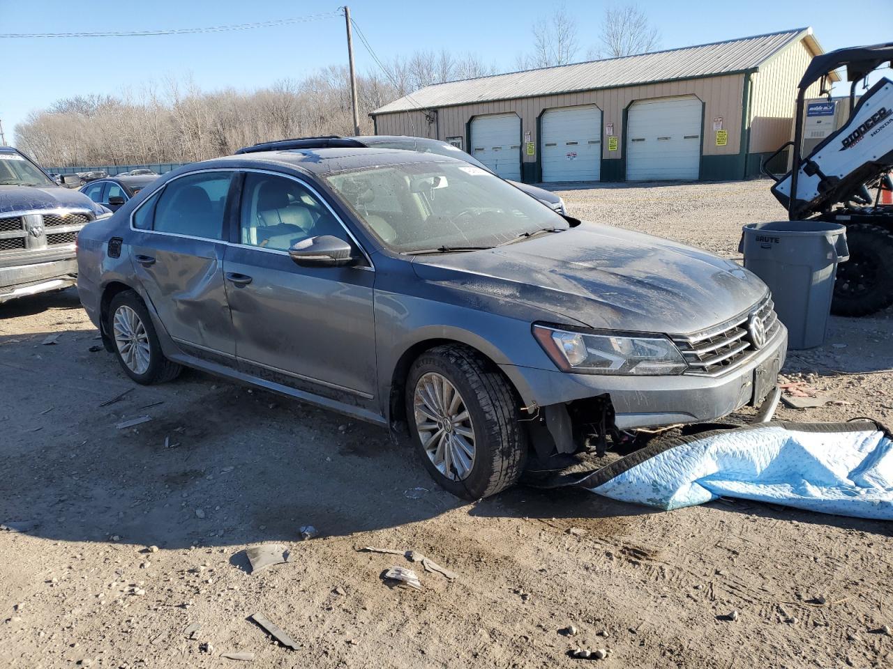 2016 Volkswagen Passat Se - Фото 4