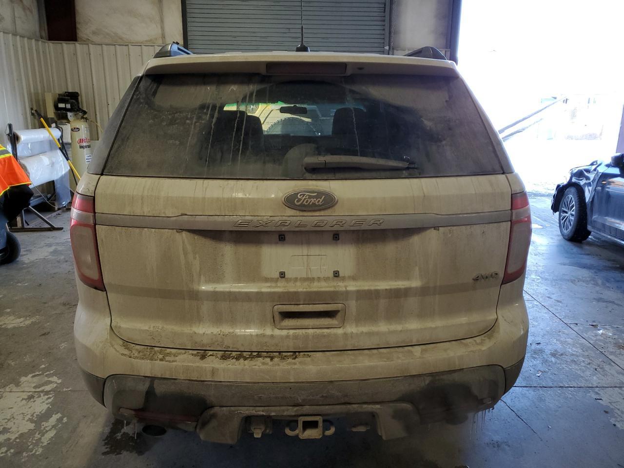 2011 Ford Explorer - Фото 6