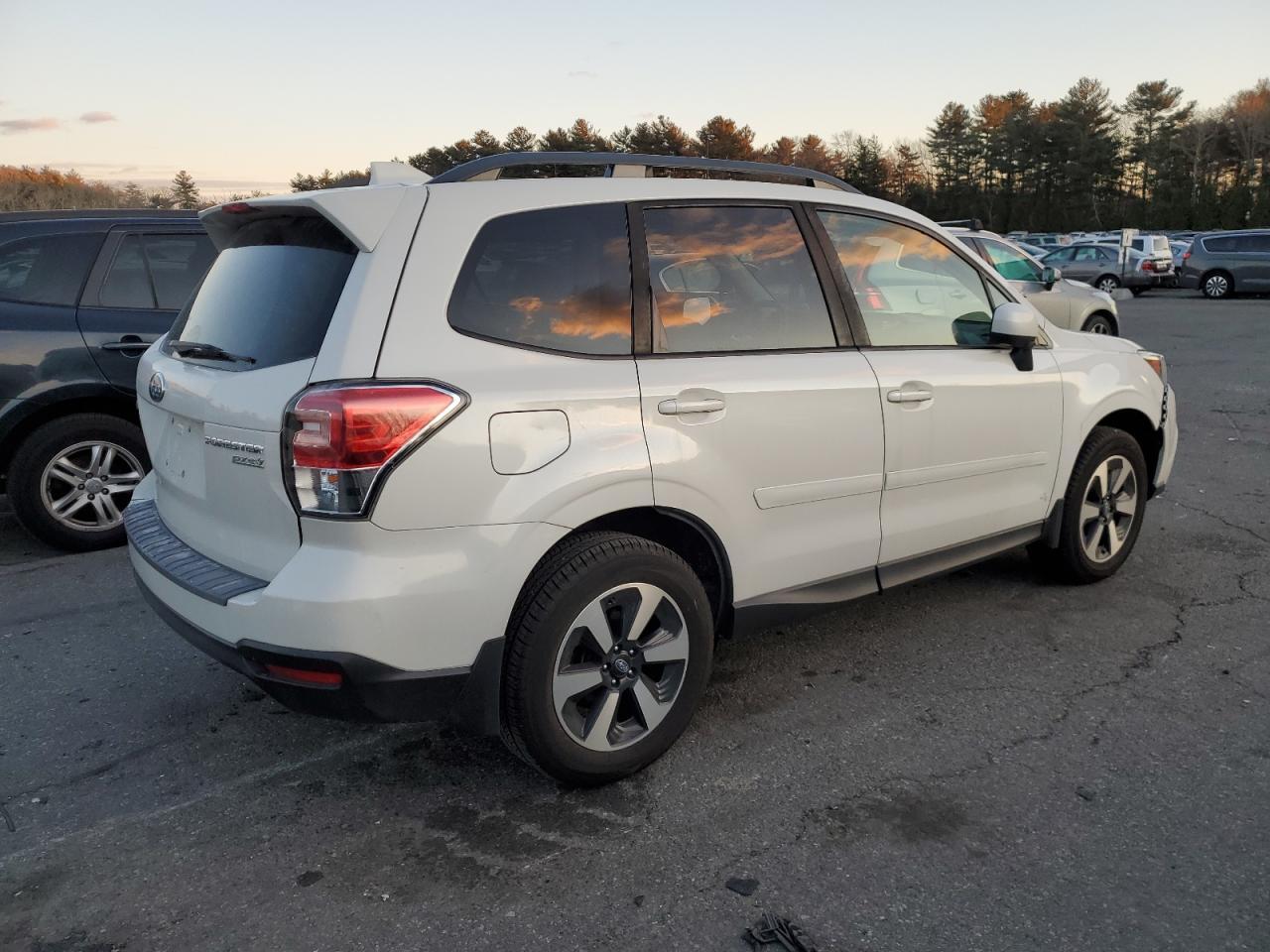 2017 Subaru Forester 2.5I Premium - Image 3