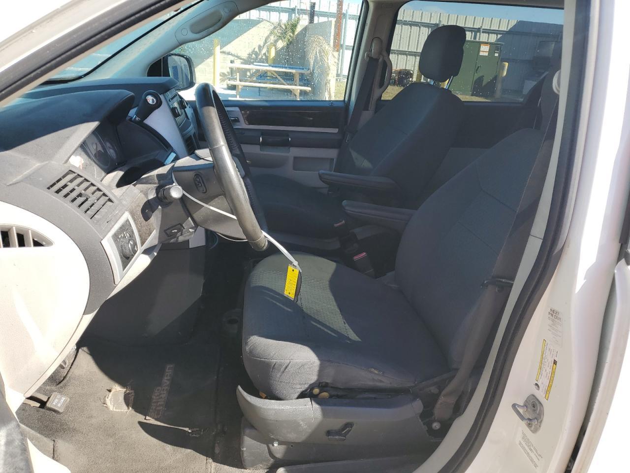 2010 Dodge Grand Caravan Sxt - Image 7