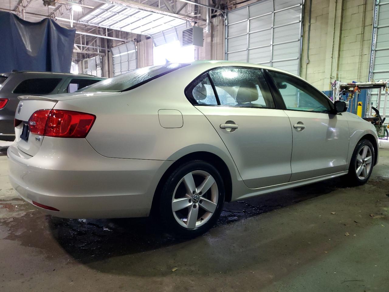 2012 Volkswagen Jetta Tdi - Фото 3