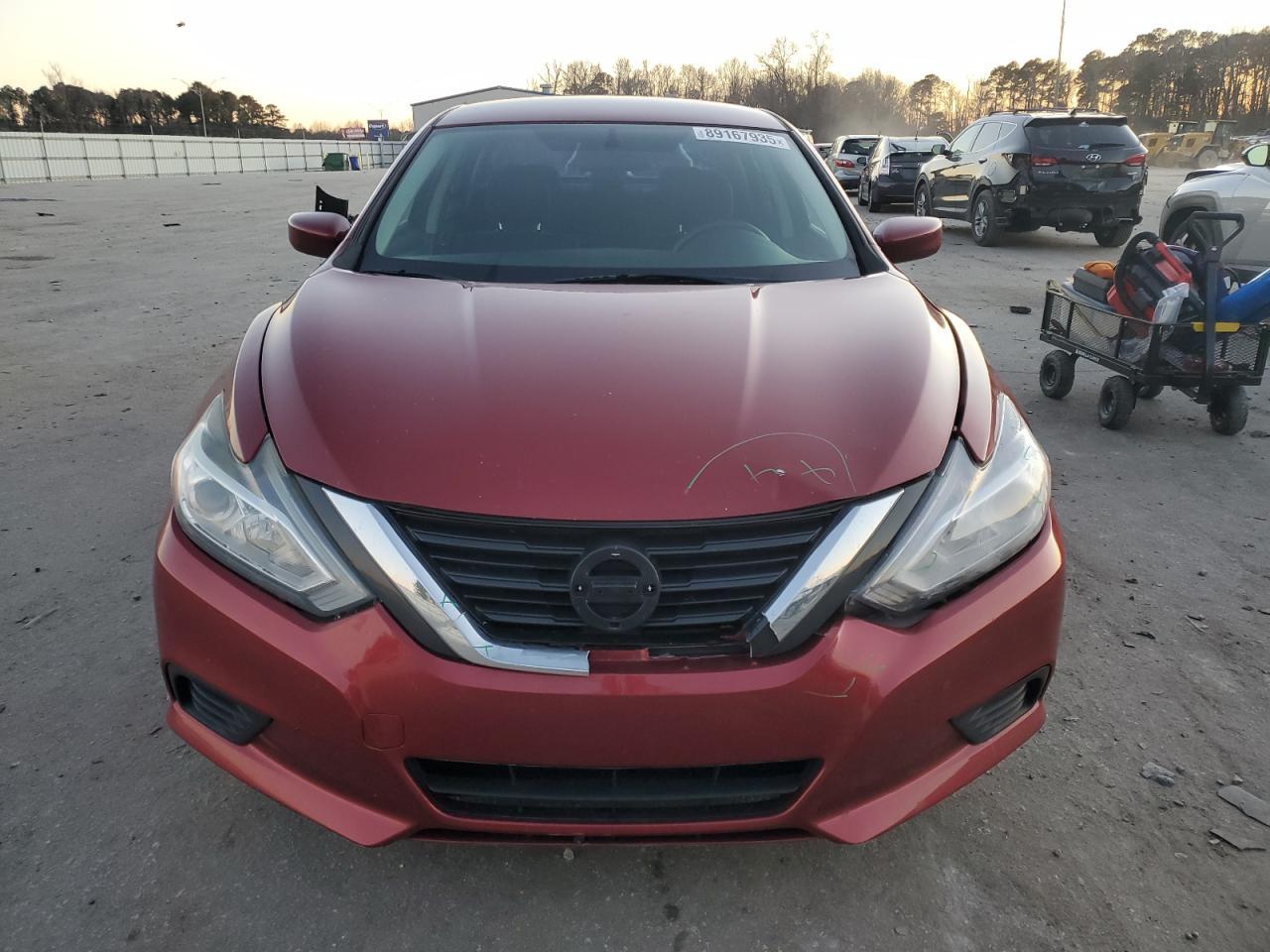 2016 Nissan Altima 2.5 - Image 5