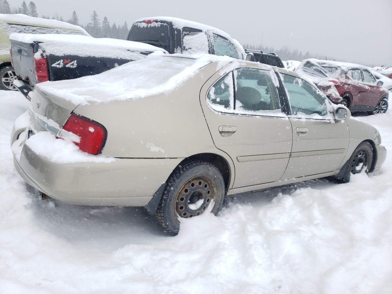 2000 Nissan Altima Xe - Фото 3