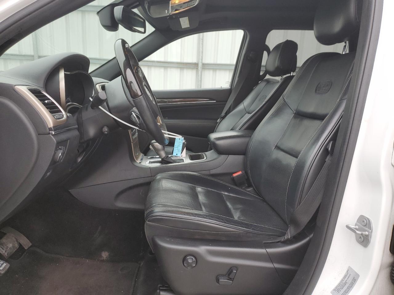 2016 Jeep Grand Cherokee Overland - Image 7