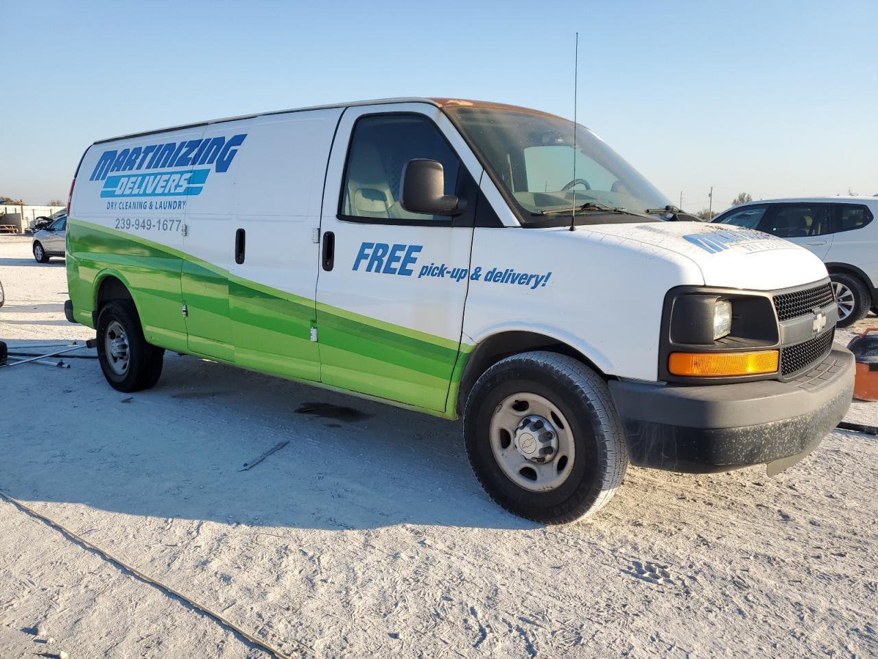 2010 Chevrolet Express G2500 - Image 4