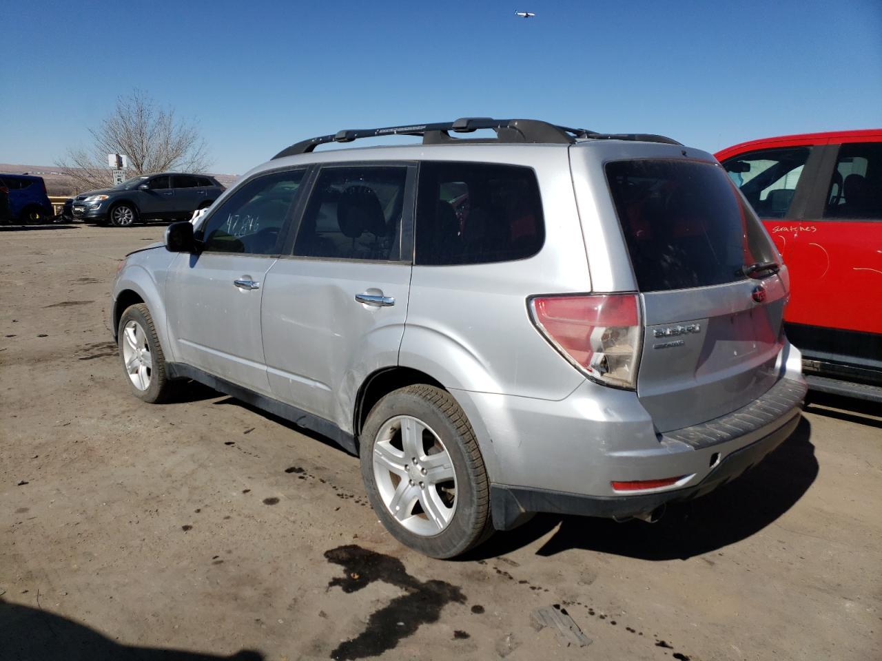 2010 Subaru Forester 2.5X Limited - Фото 2