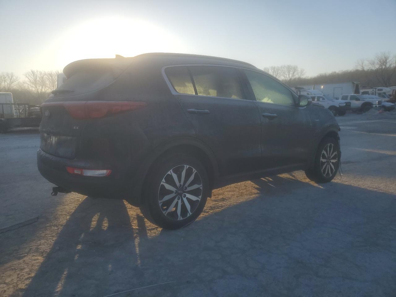 2018 Kia Sportage Ex - Фото 3