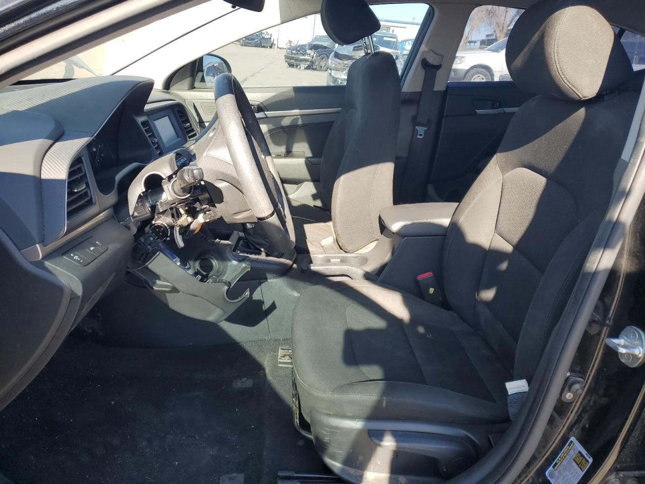 2020 Hyundai Elantra Se - Image 7