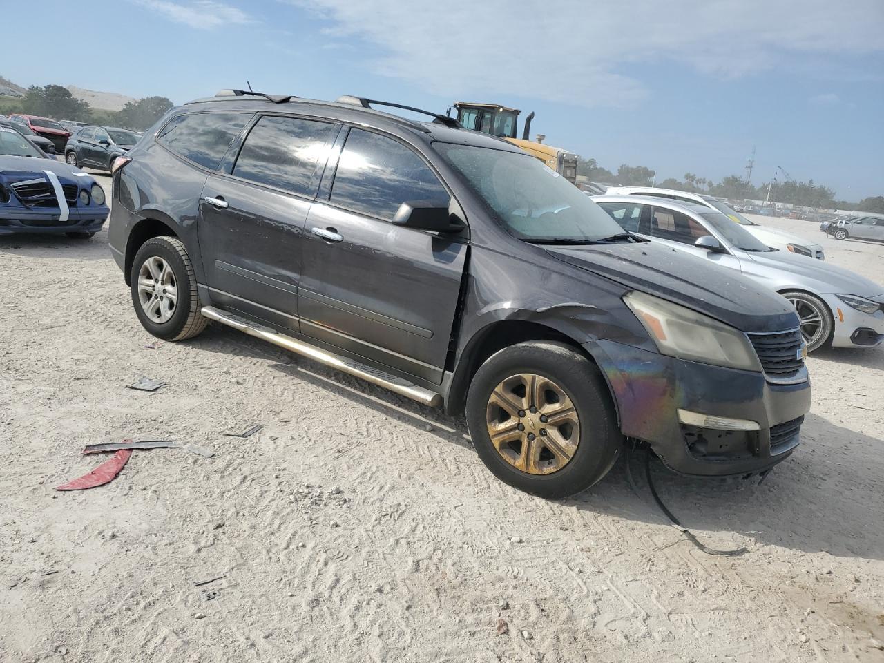 2014 Chevrolet Traverse Ls - Image 4