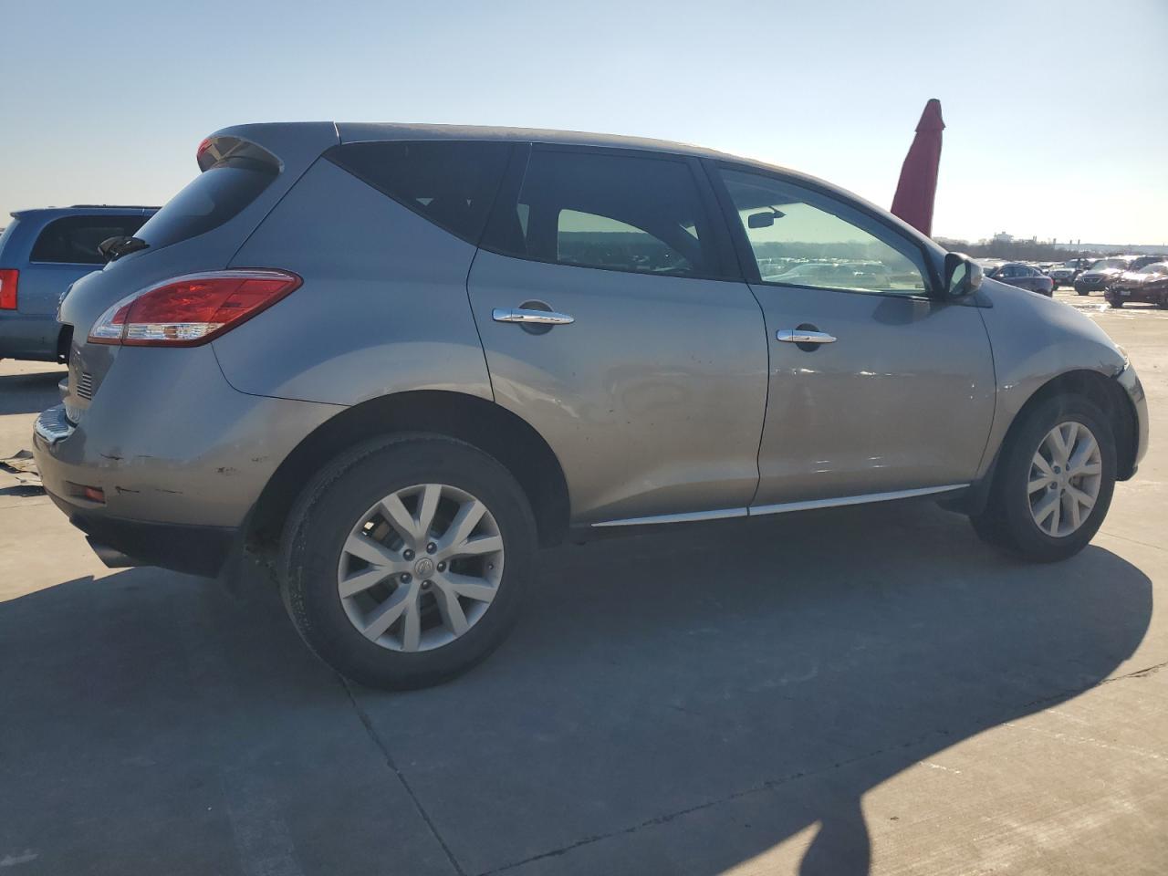 2011 Nissan Murano S - Image 3