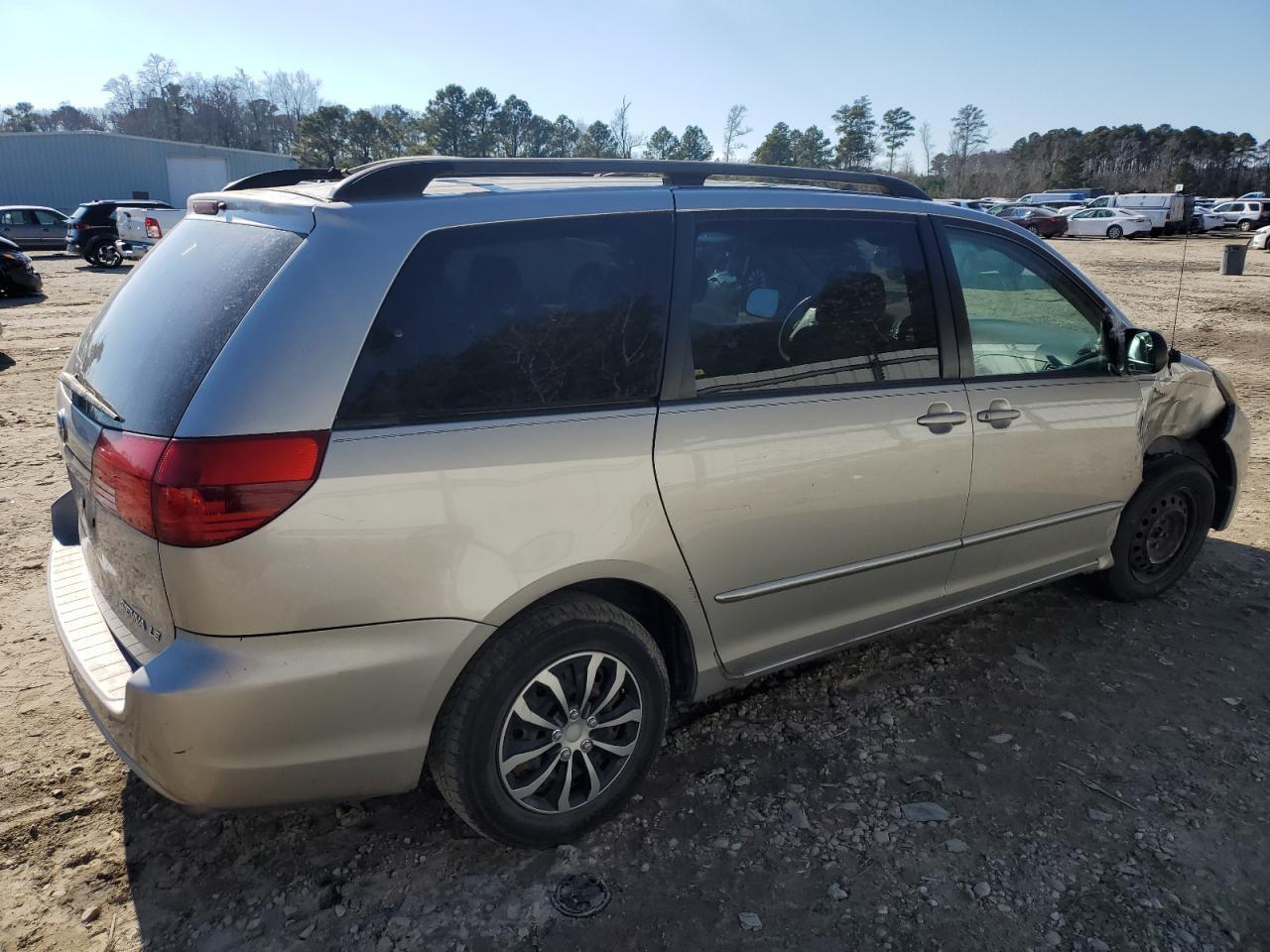 2004 Toyota Sienna Ce - Фото 3