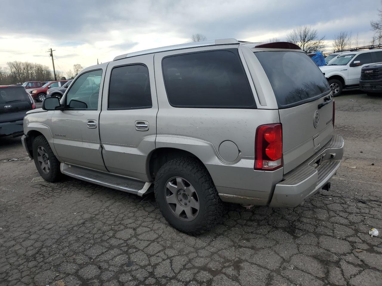 2004 Cadillac Escalade - Фото 2