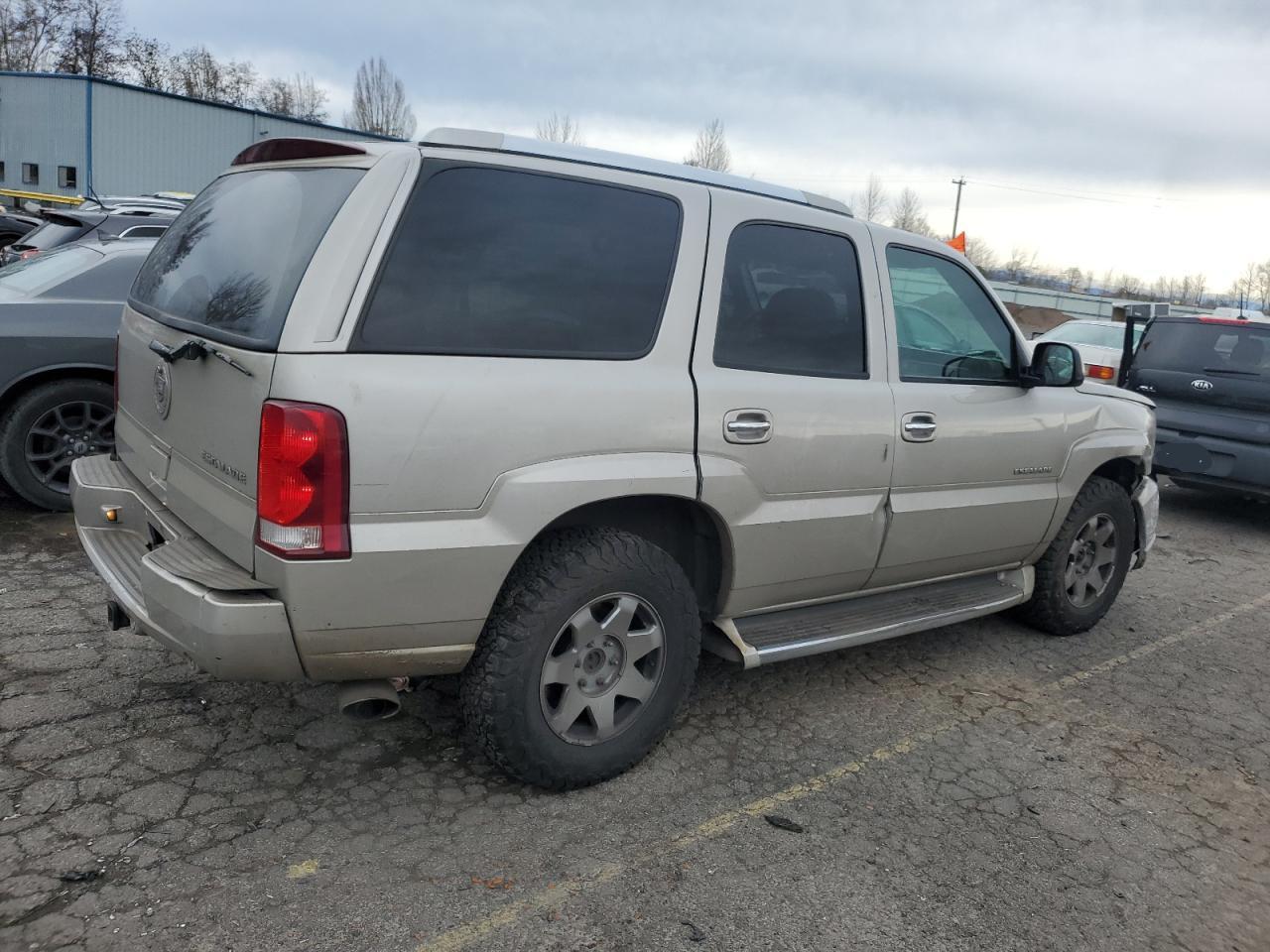 2004 Cadillac Escalade - Фото 3