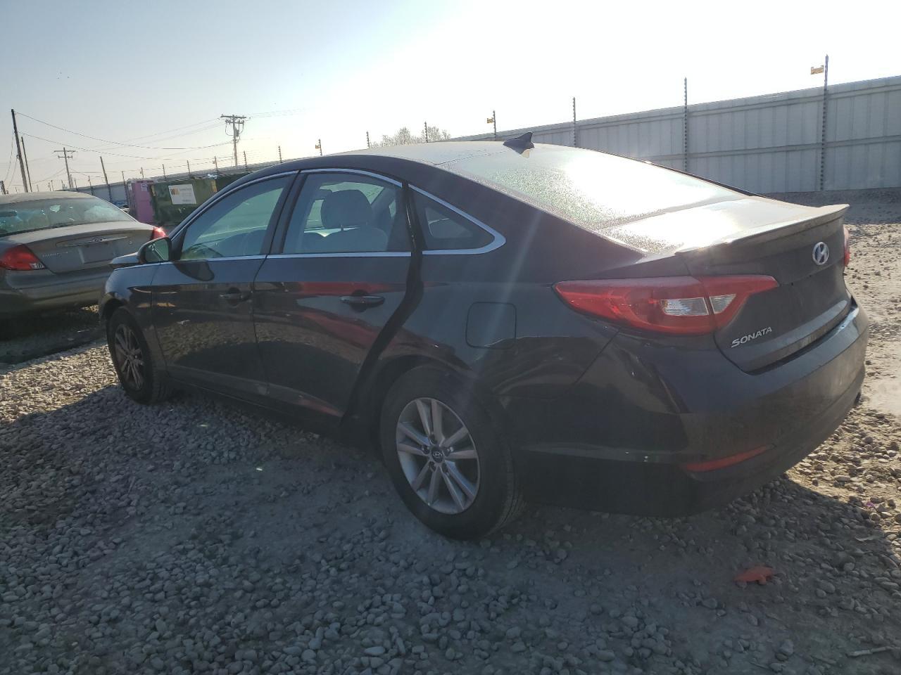 2017 Hyundai Sonata Se - Фото 2