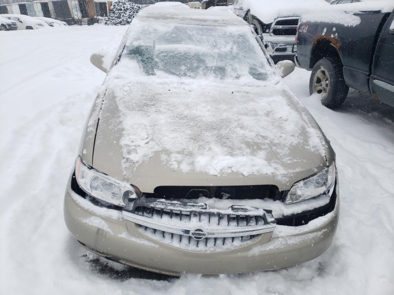 2000 Nissan Altima Xe - Фото 5
