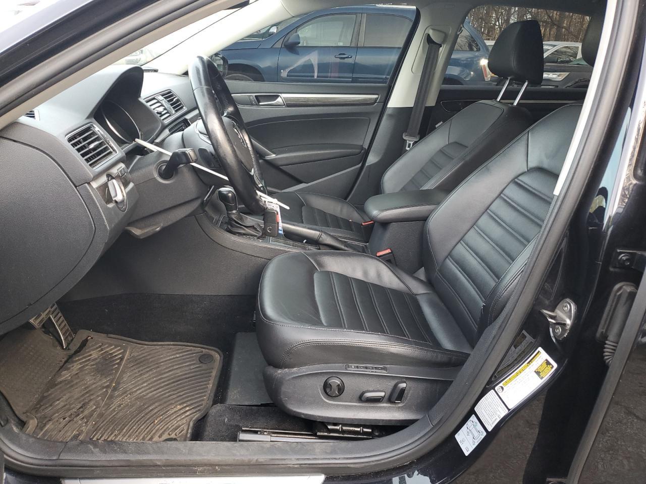 2017 Volkswagen Passat Sel Premium - Image 7