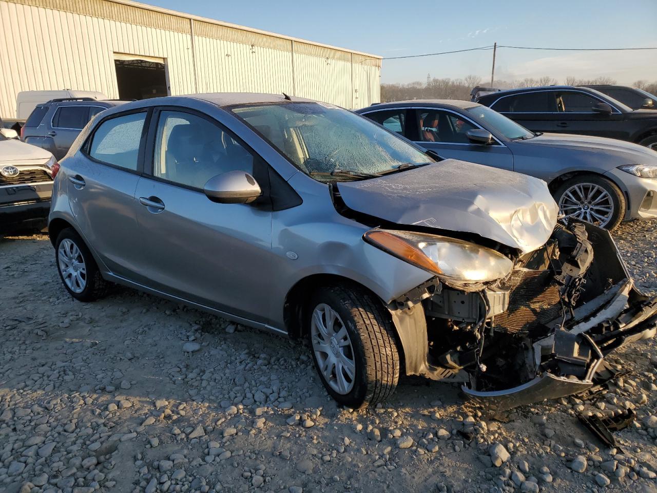 2014 Mazda Mazda2 Sport - Фото 4