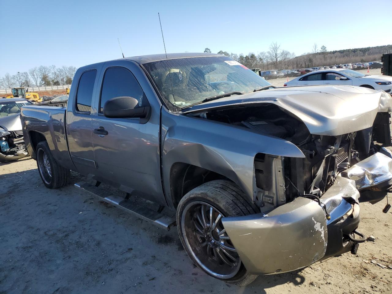 2007 Chevrolet Silverado C1500 - Image 4