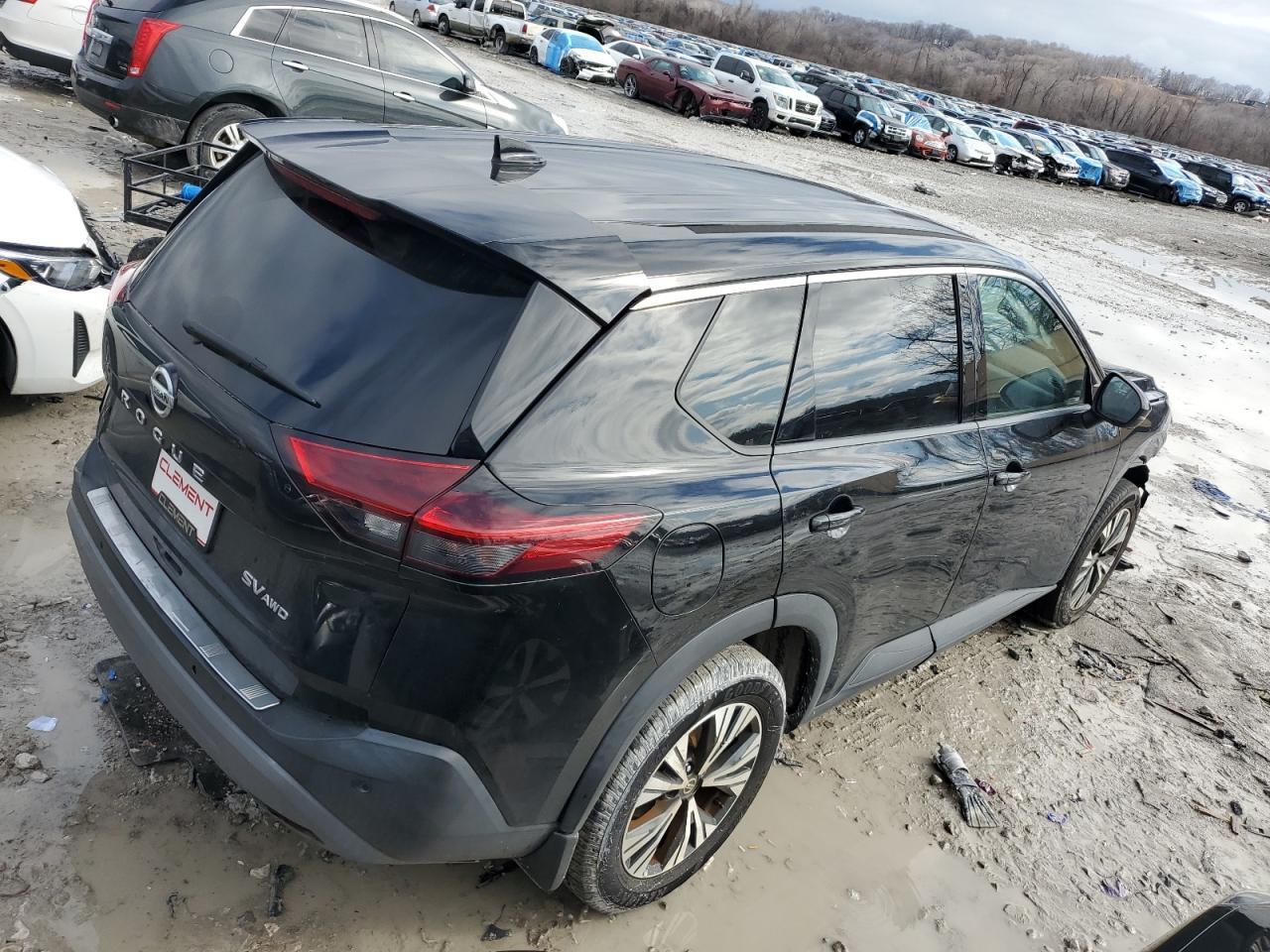 2021 Nissan Rogue Sv - Image 3