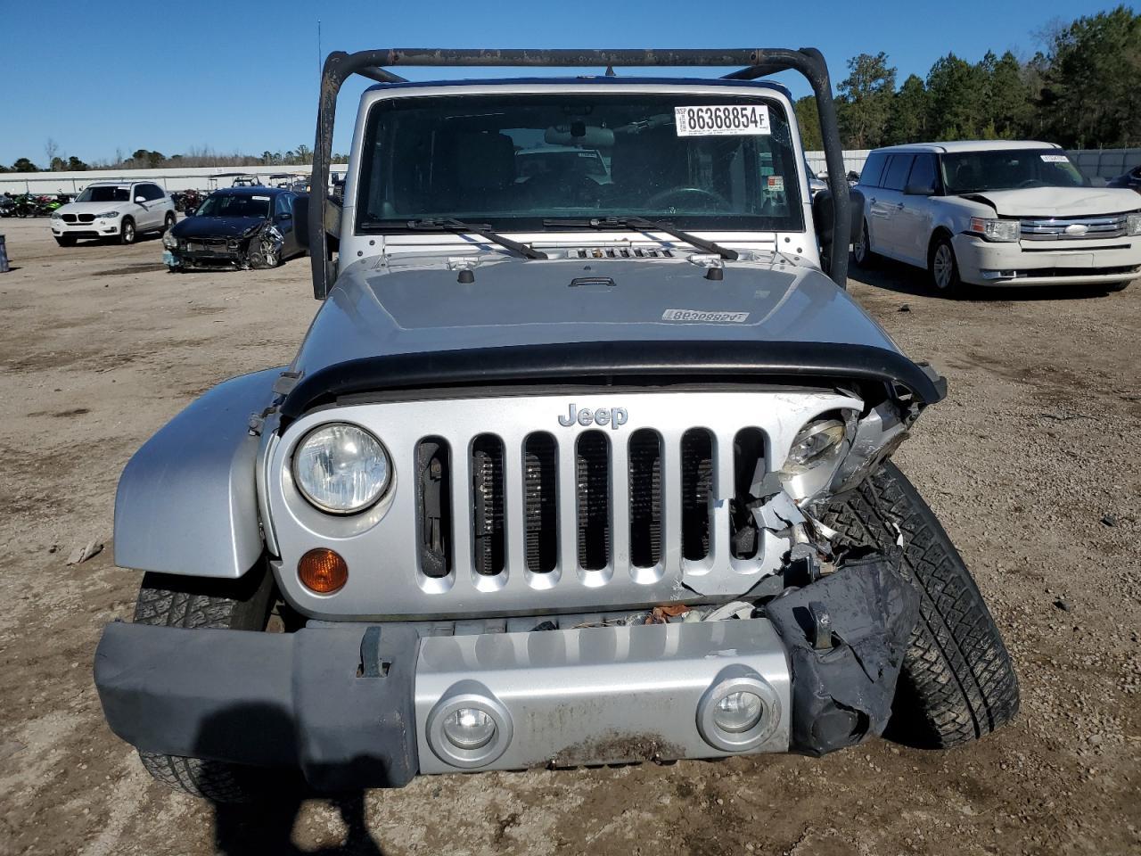 2012 Jeep Wrangler Unlimited Sahara - Image 5