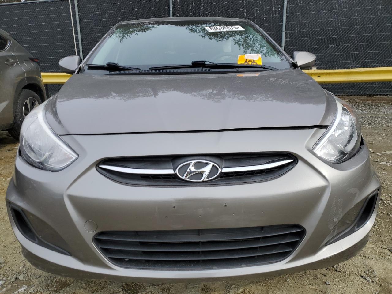 2017 Hyundai Accent Se - Фото 5