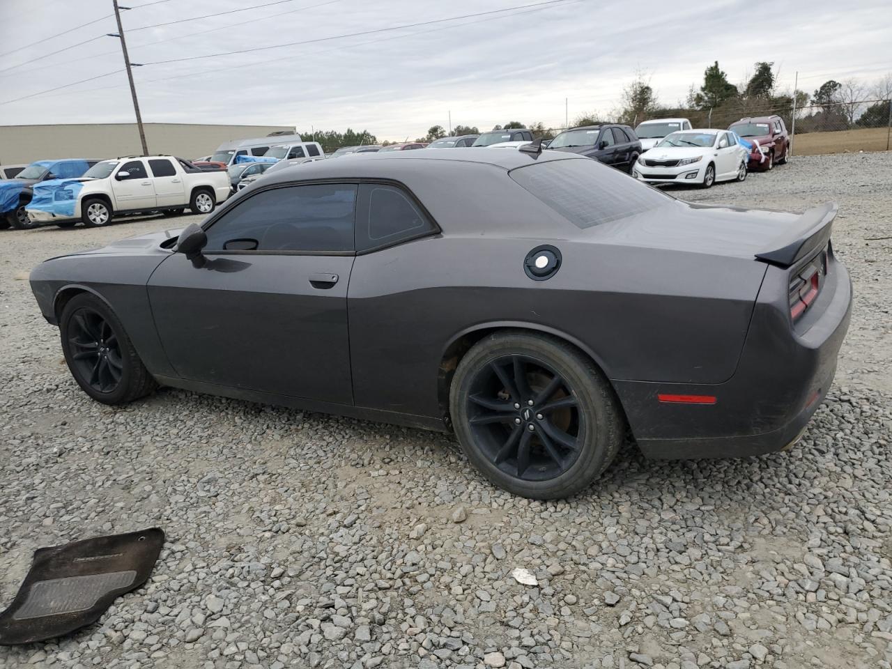 2017 Dodge Challenger Sxt - Фото 2