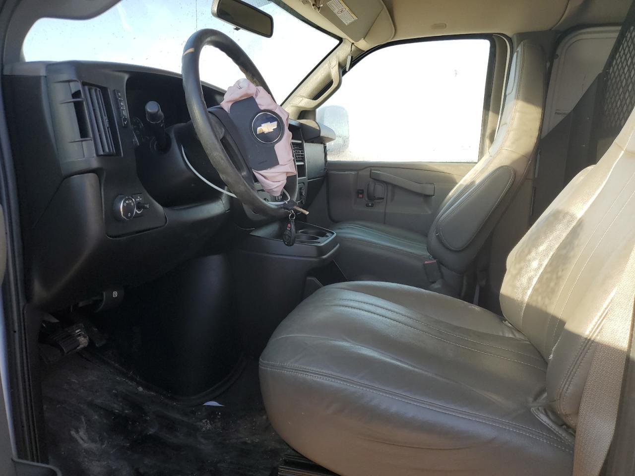 2018 Chev Express G3500 - Фото 7