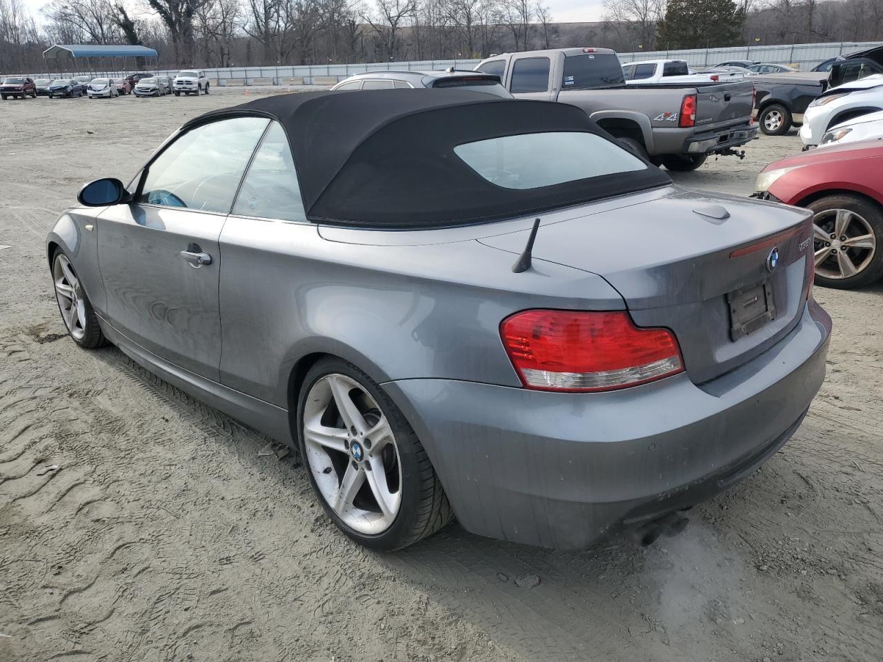 2009 BMW 135 I - Image 2