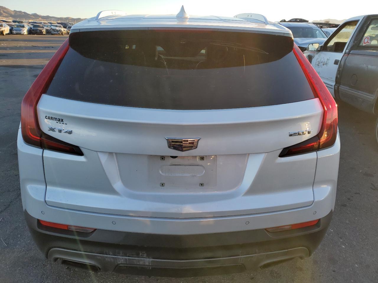 2019 Cadillac Xt4 Premium Luxury - Image 6