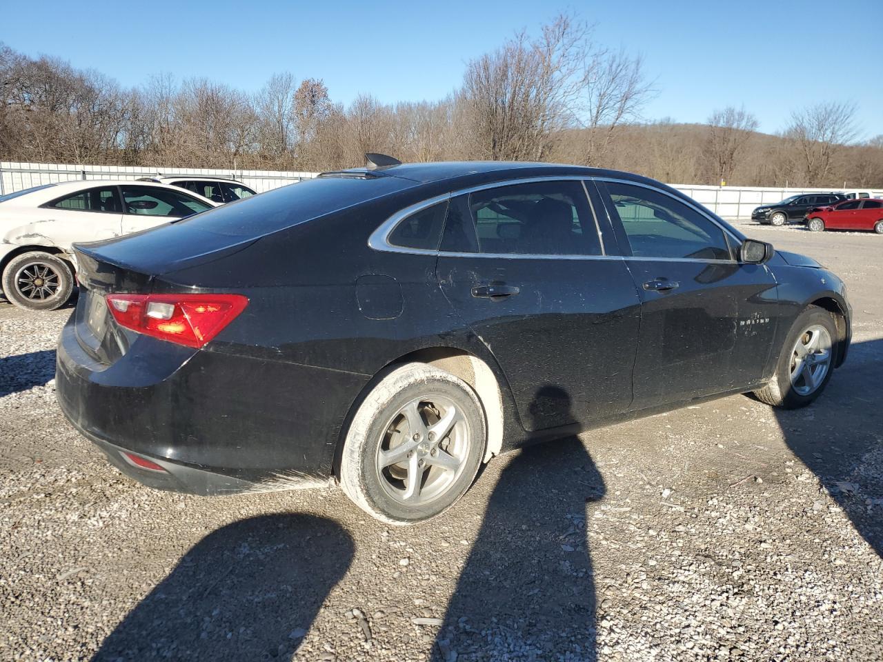 2018 Chevrolet Malibu Ls - Фото 3