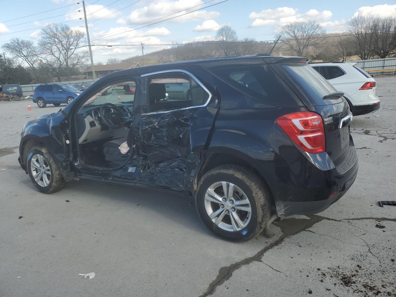 2016 Chevrolet Equinox Ls - Фото 2