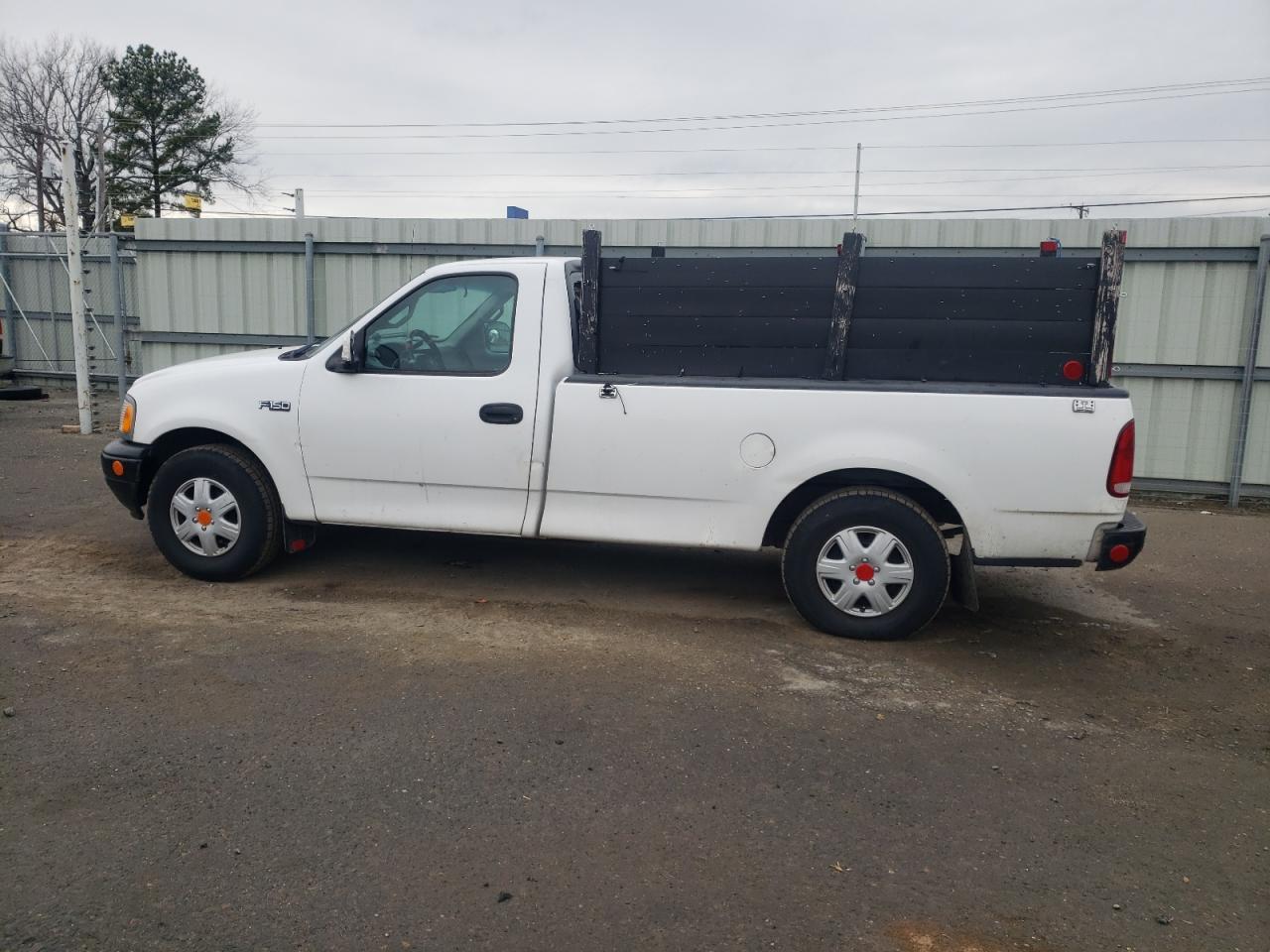 2000 Ford F150 - Фото 2